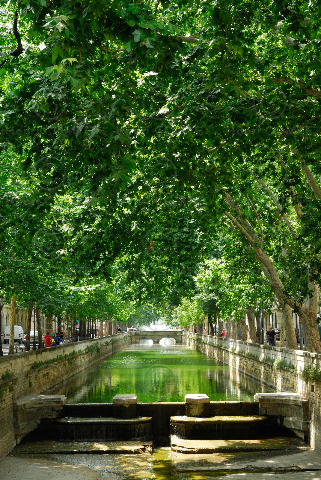 Nîmes