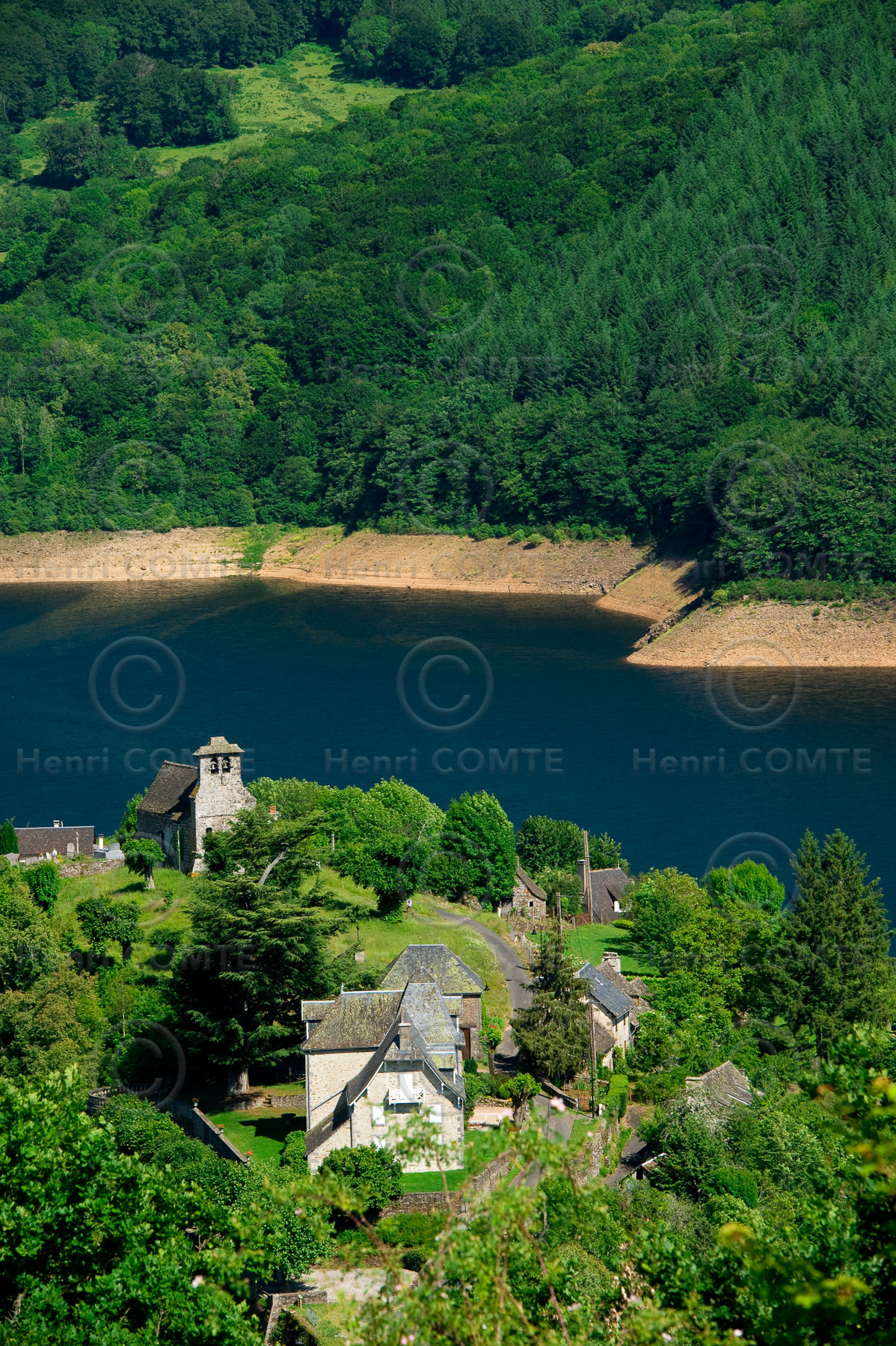Lac de Sarrans