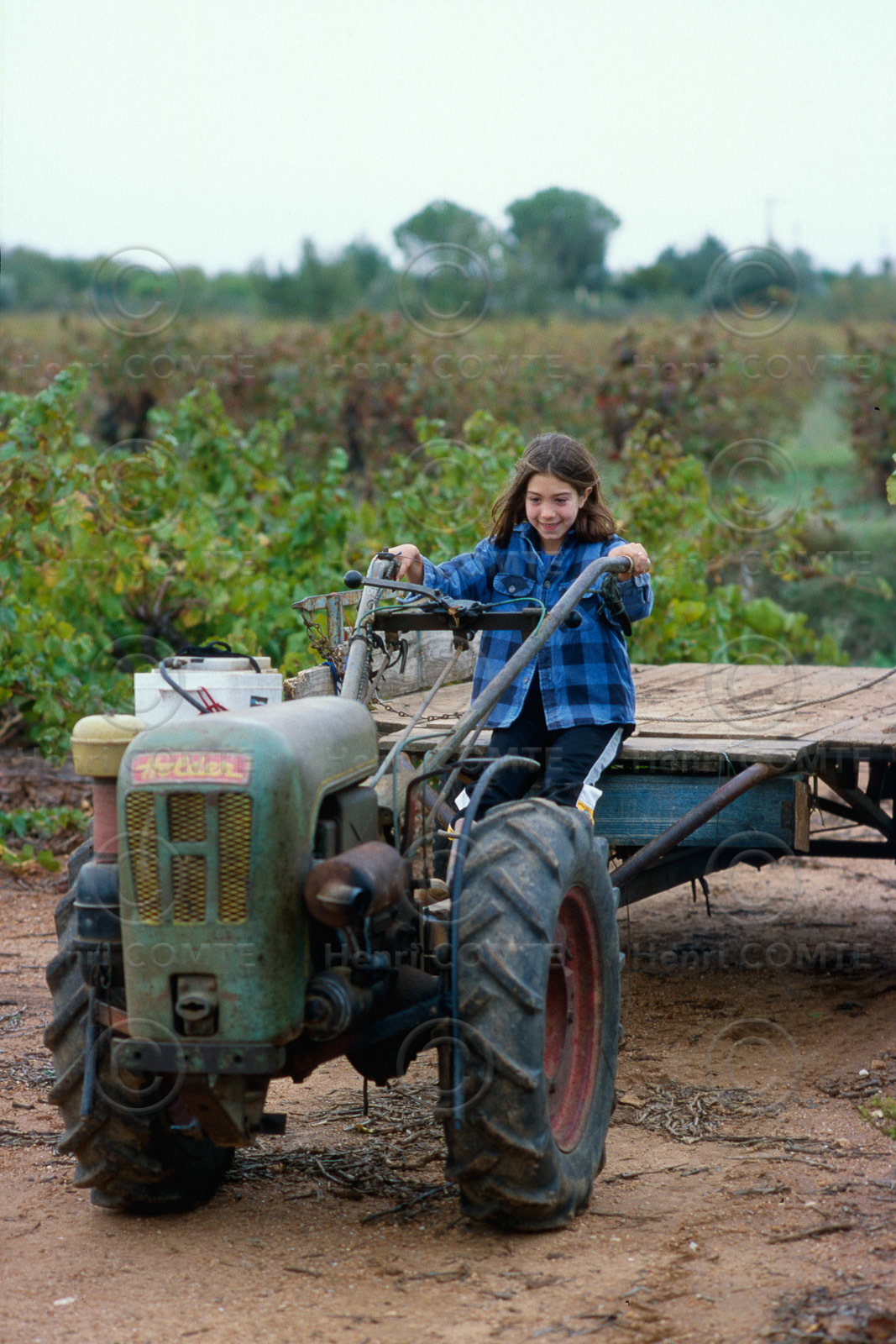 Enfant et tracteur