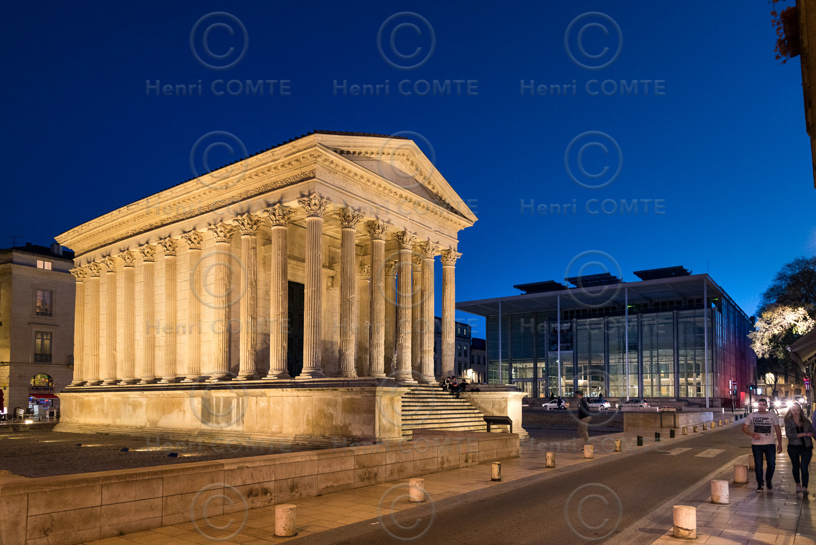 Nîmes