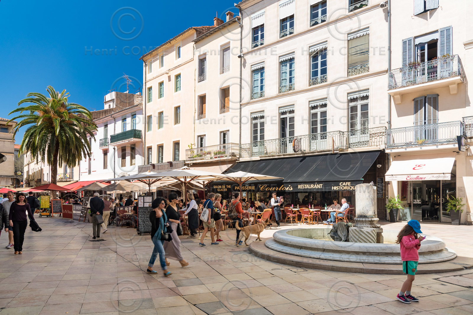 Nîmes
