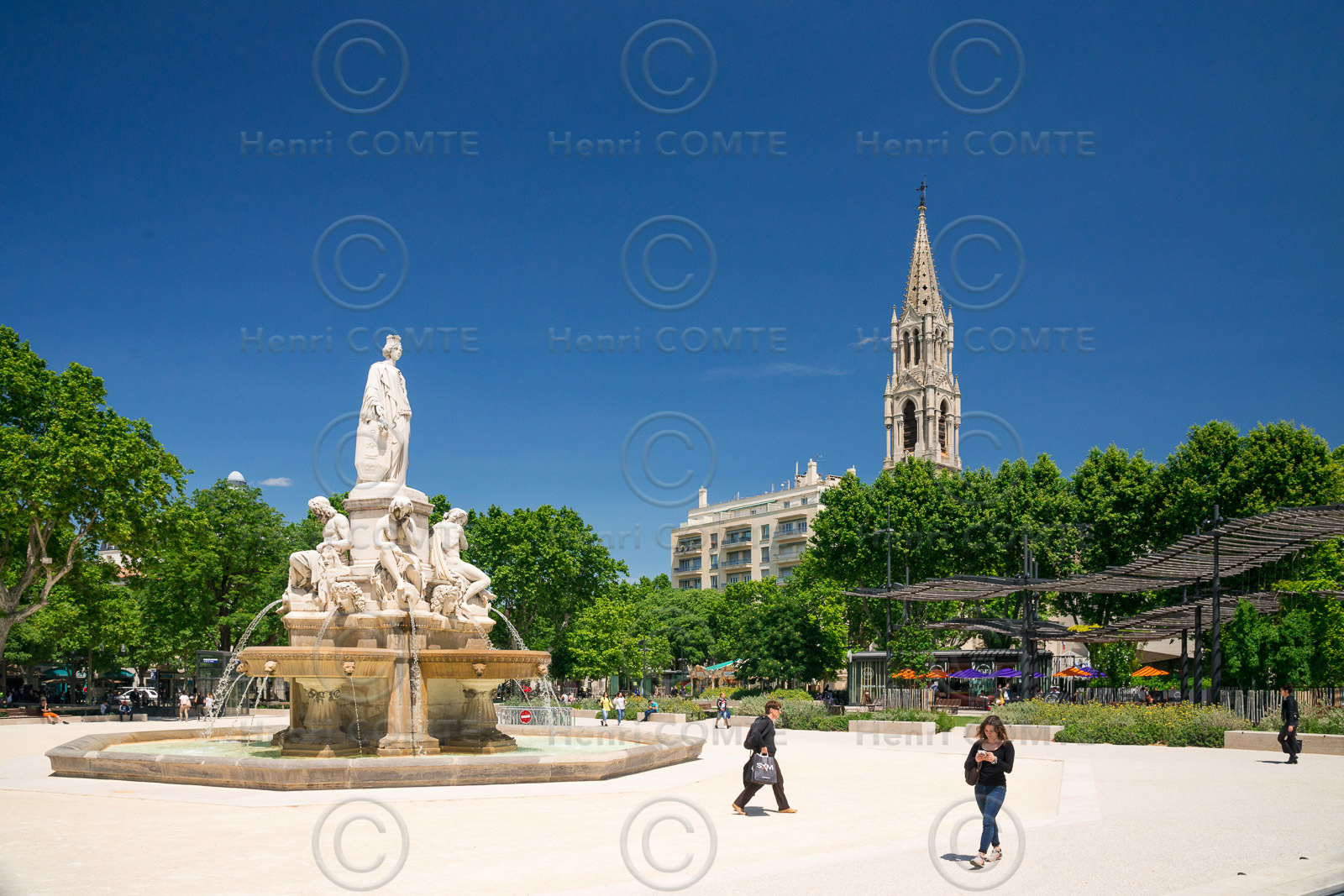 Nîmes