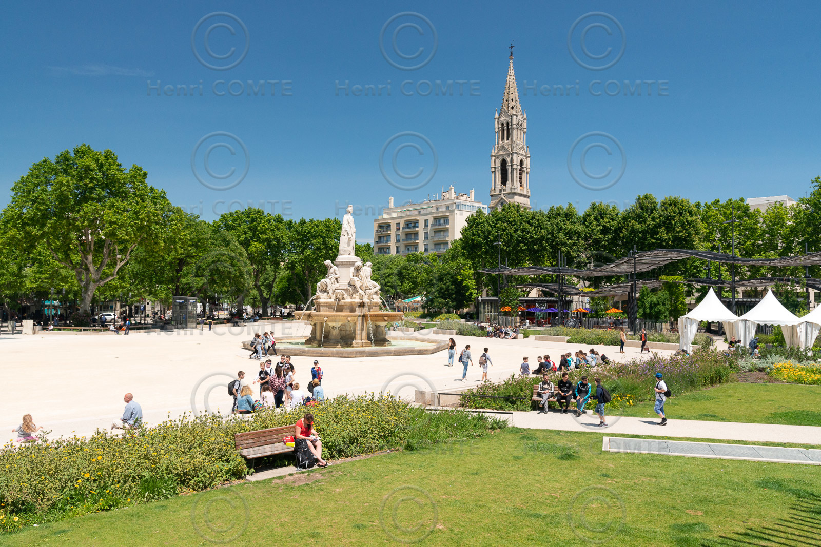 Nîmes