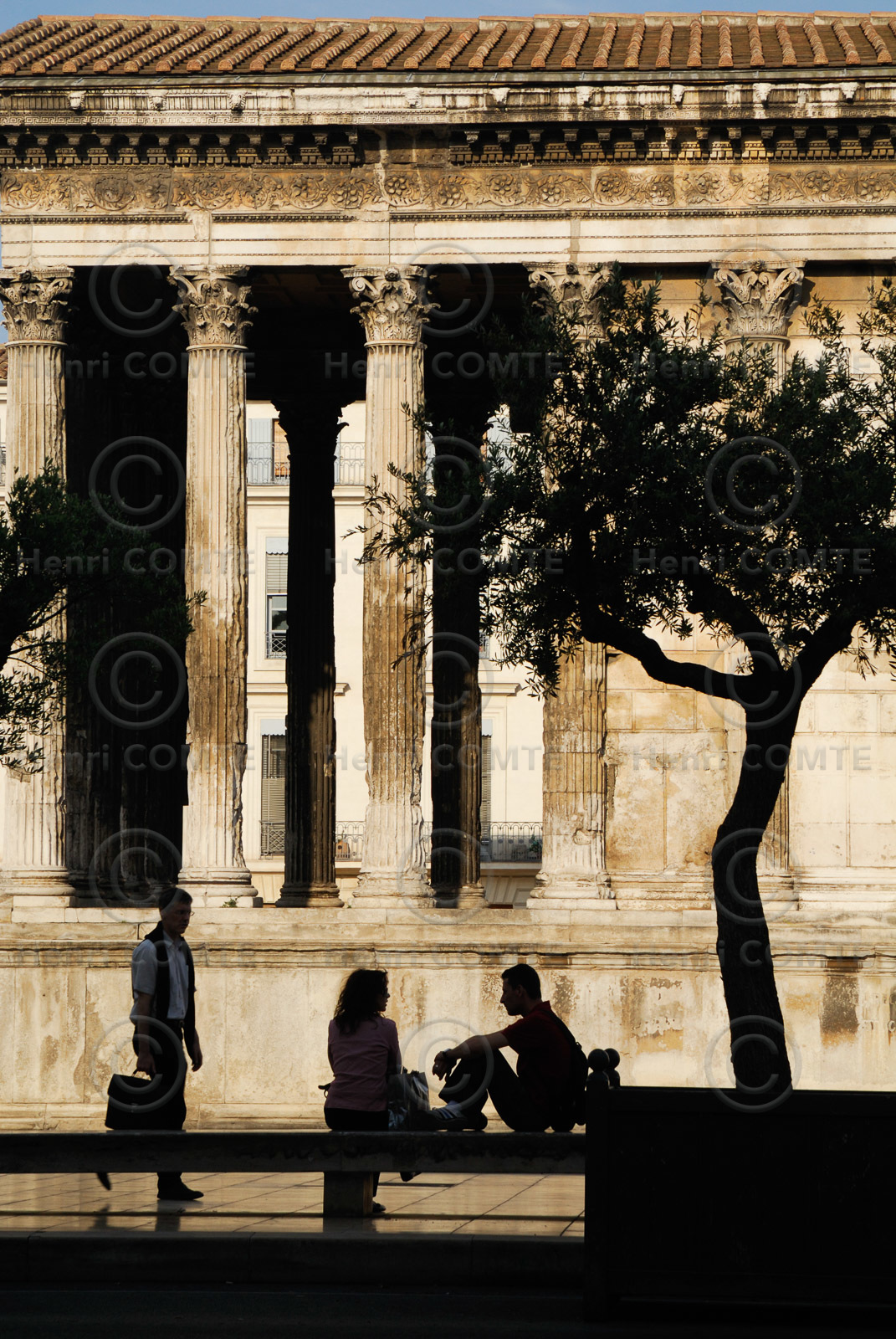 Nîmes
