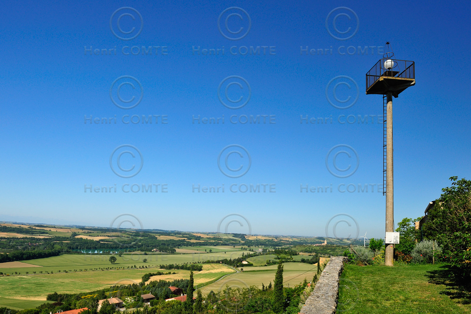 Phare aéronautique