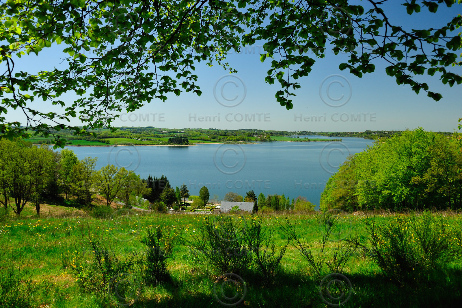 Lac de Pareloup