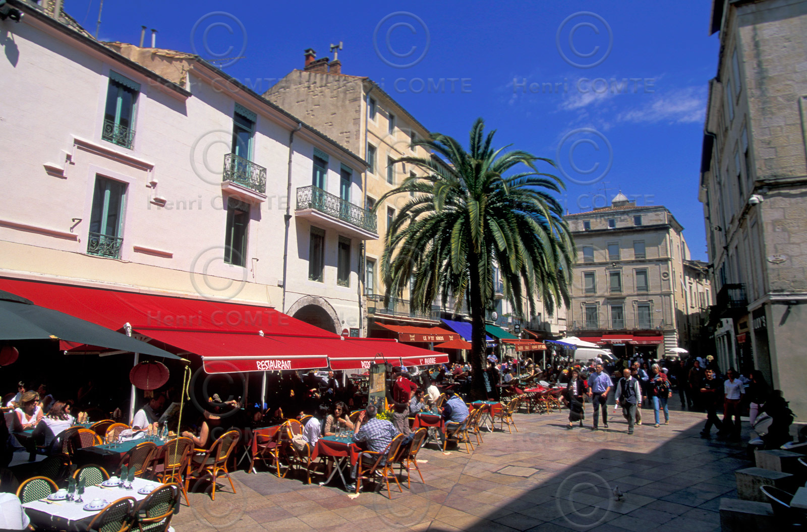 Nîmes