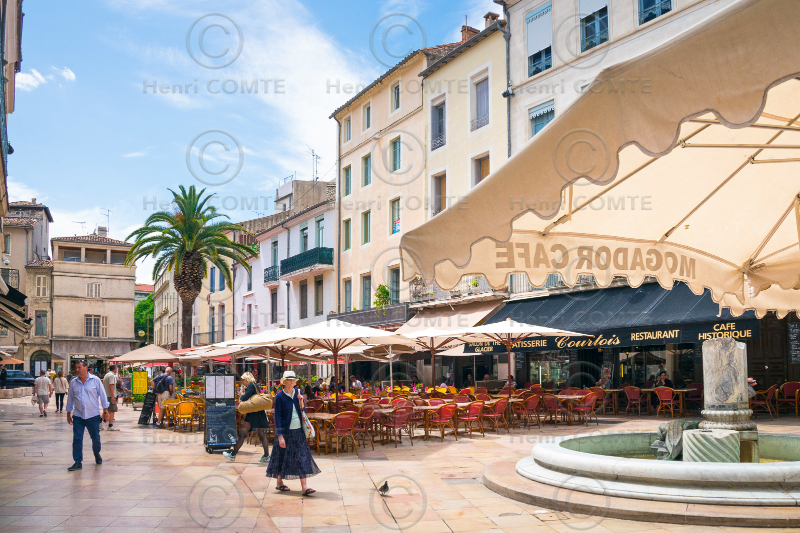Nîmes