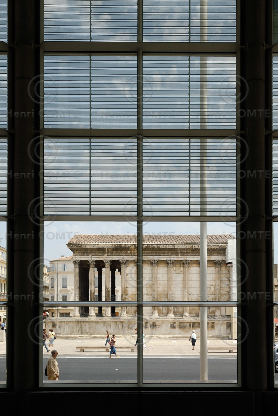 Nîmes